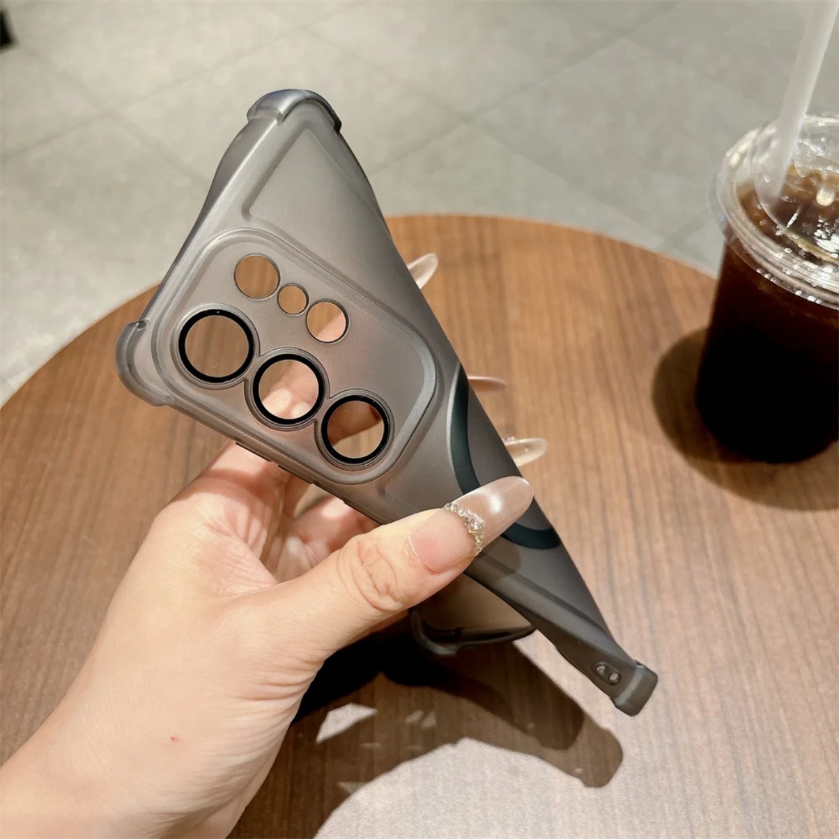 Mat Yarı Saydam Buzlu Darbeye  - Matte Frosted Case incelemesi ve fiyatı